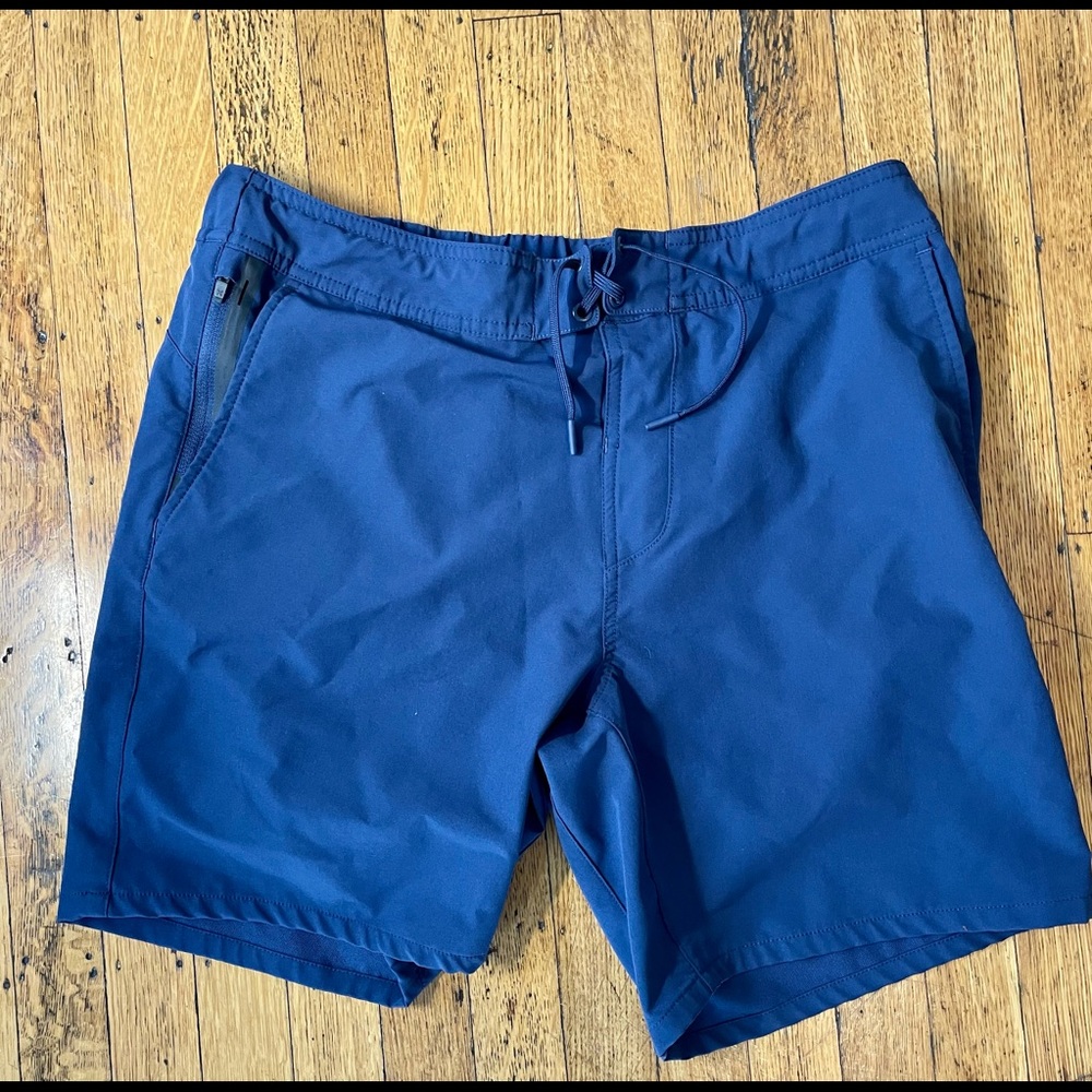 Sporty casual flattering shorts